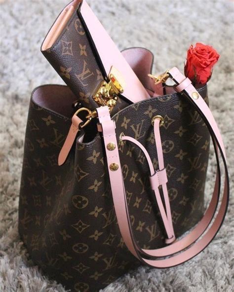 borsa louis vuitton alexia|louis vuitton lv.